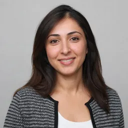 نور منصور